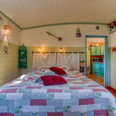 Logis De Belavista La Boemia Tatil parkı